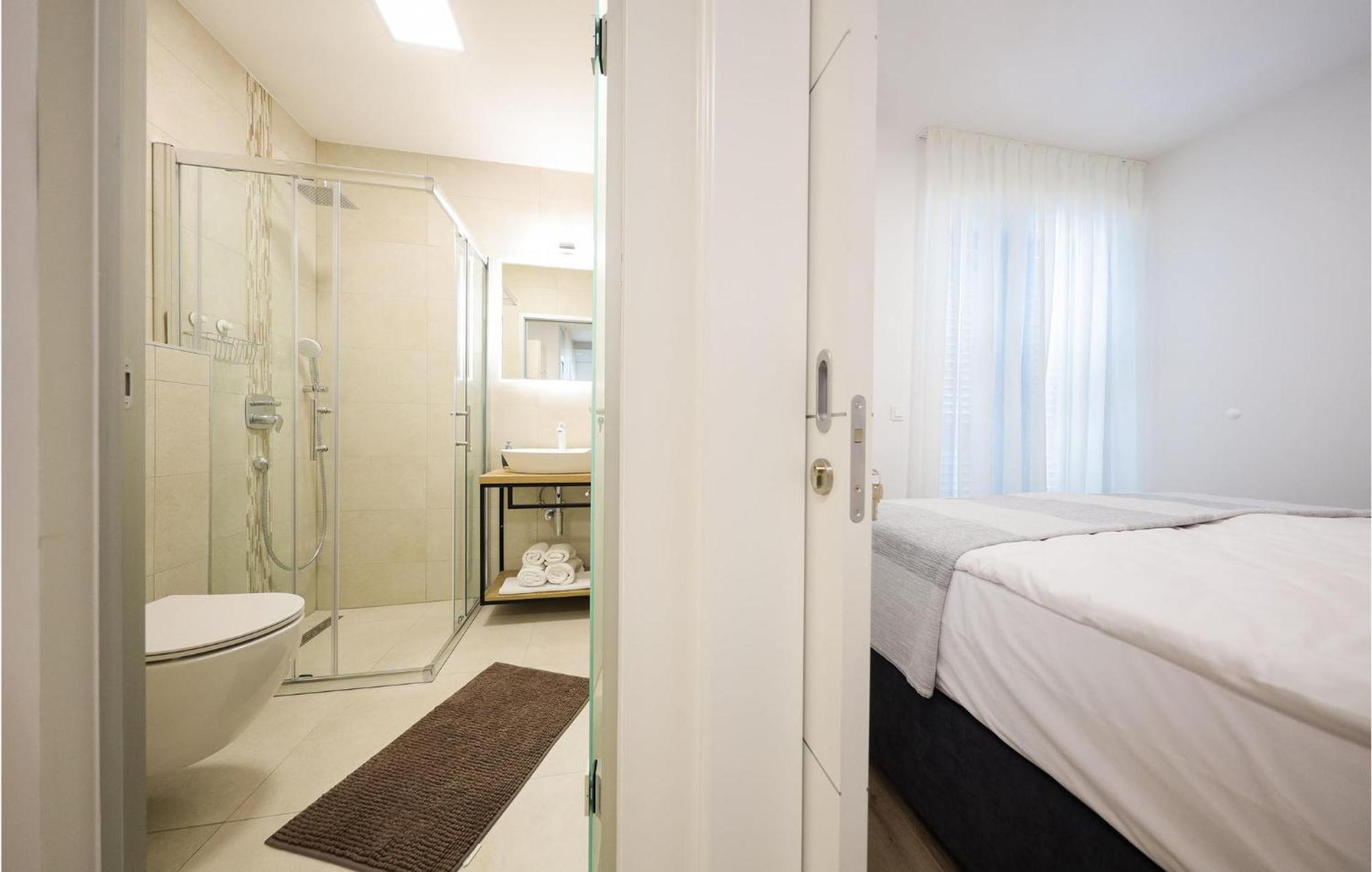 Lovely Apartment In Zadar With Wifi Eksteriør billede